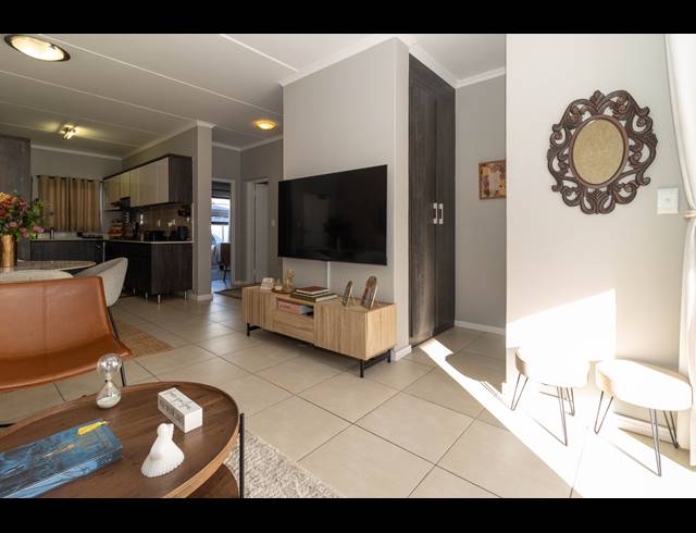 3 BEDROOM APARTMENT TO LET IN SANDOWN